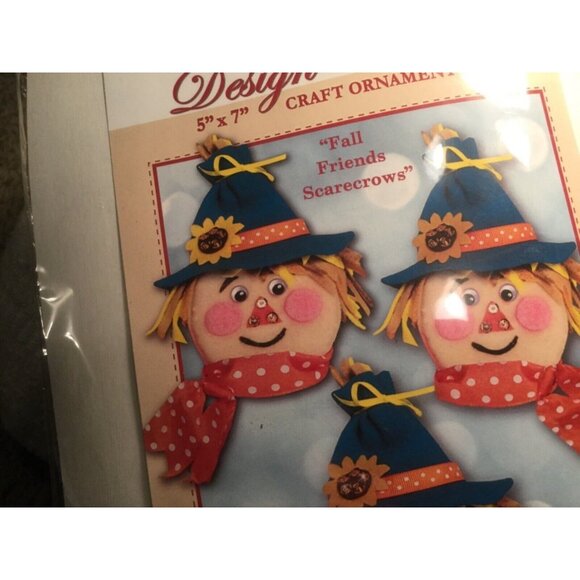 Fall Friends Scarecrow Ornament Craft Kit by Design Works - Picture 4 of 12